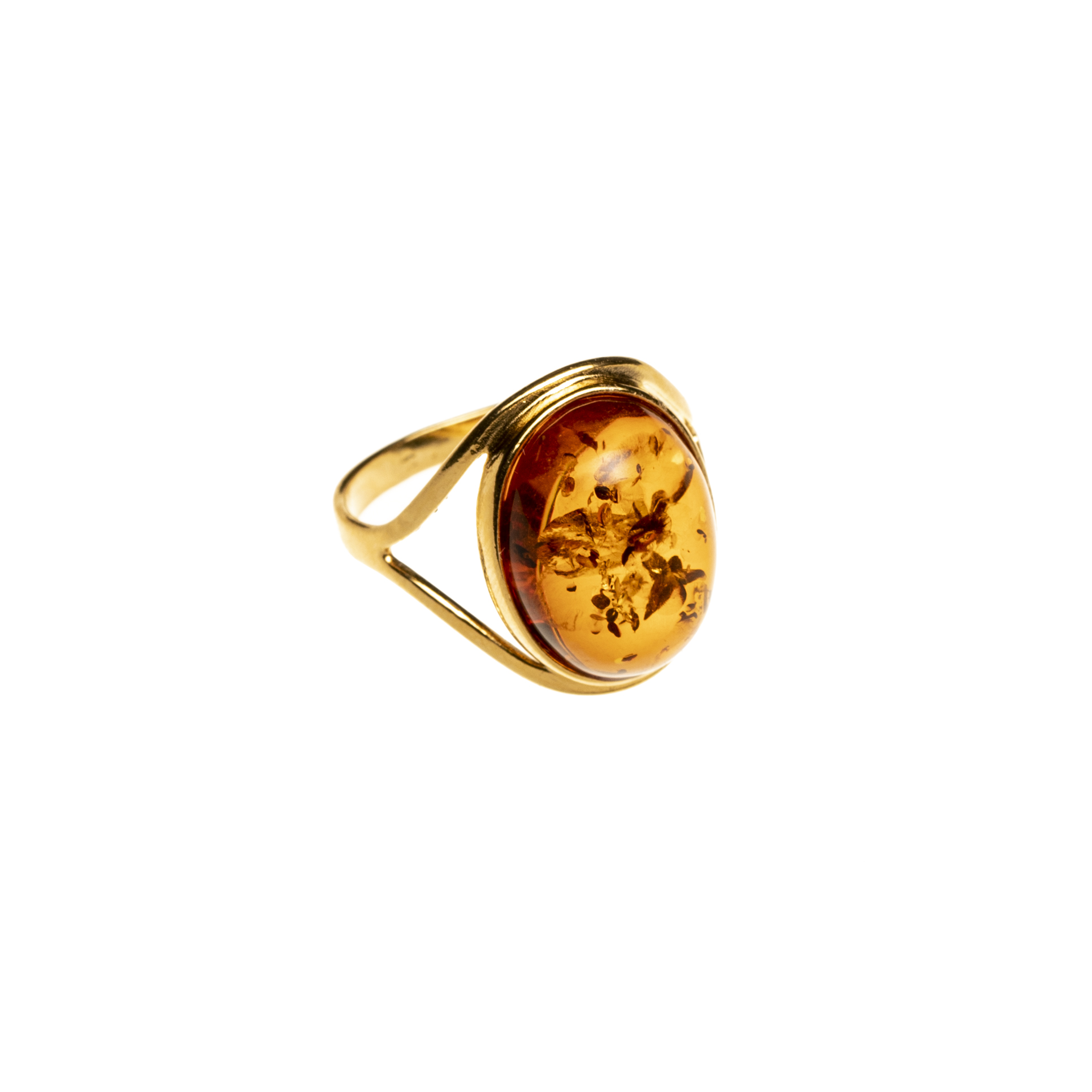 Glow ring with cognac amber