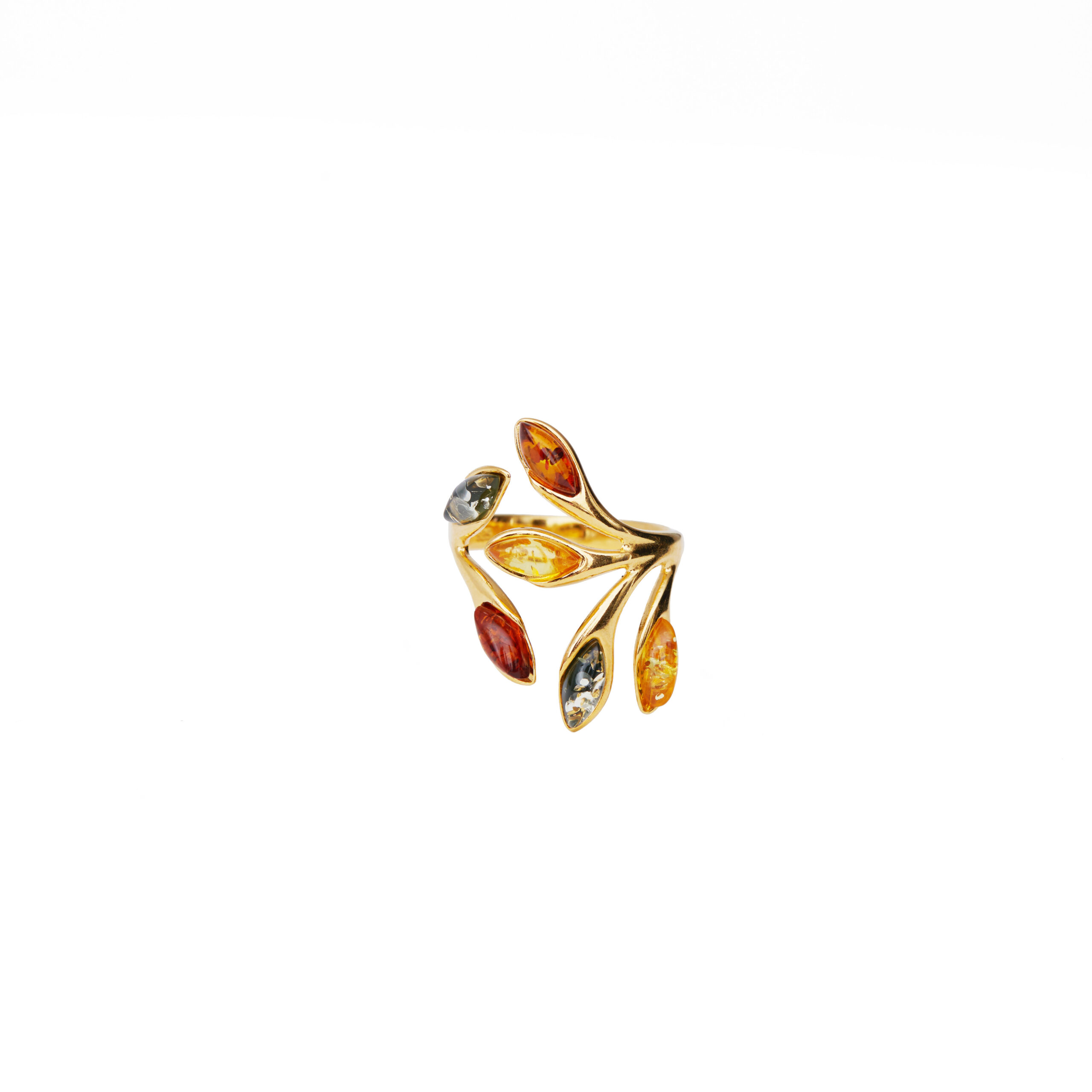 Leaf gold ring with amber